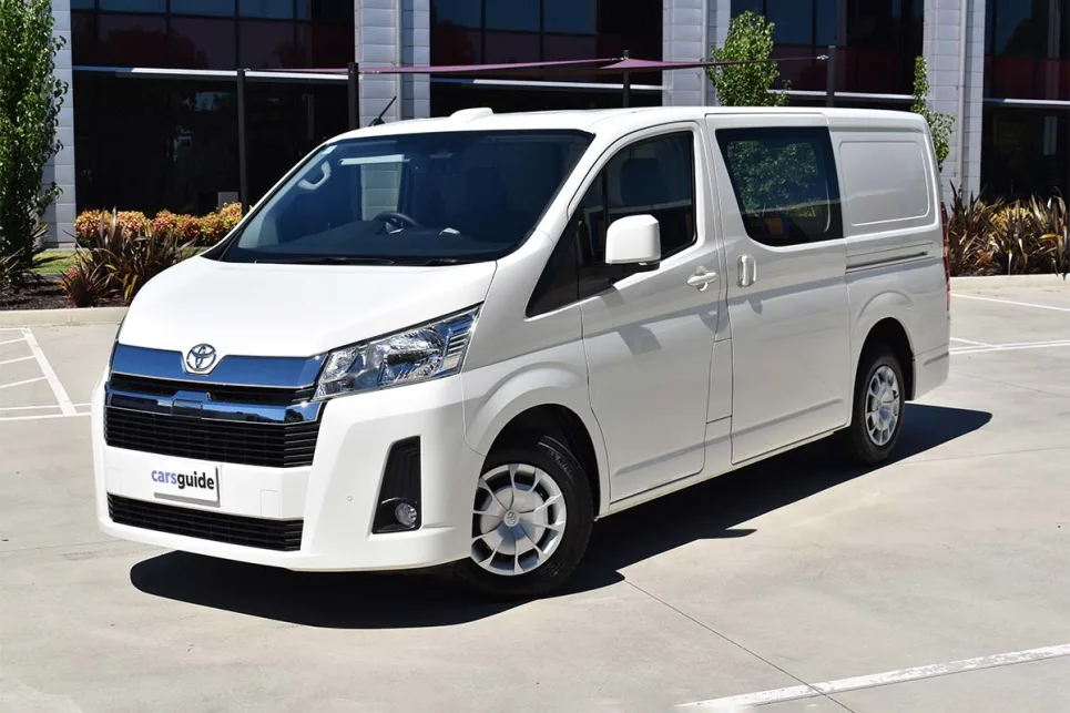 Cara Praktis Sewa Mobil Hiace Secara Online Lewat Perangkat Ponsel